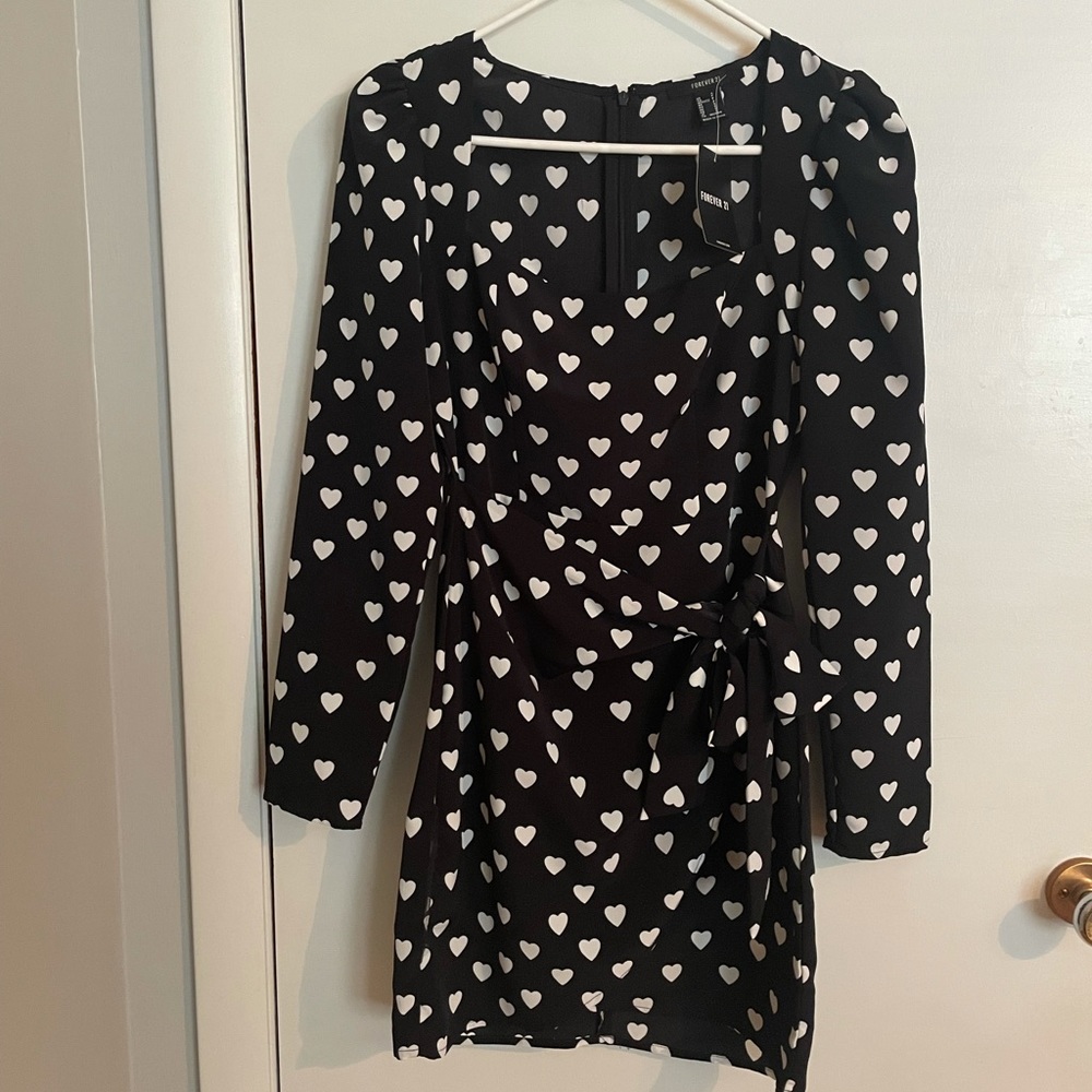 Long sleeve black and white heart dress